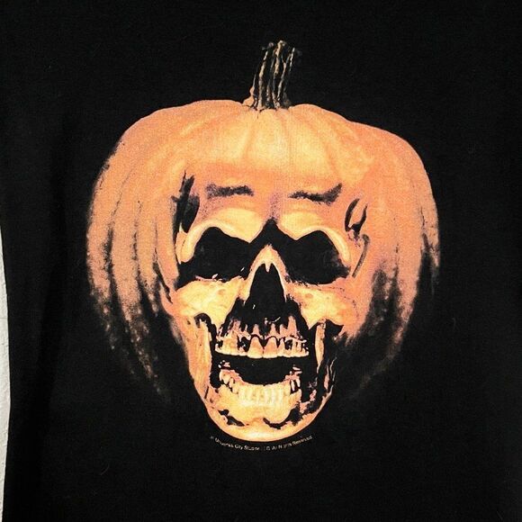 Halloween 2 Michael Myers Pumpkin Shirt NWOT Size Small - Picture 2 of 8